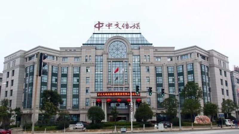 以下是一些免费版短视频制作软件的推荐，供您参考：